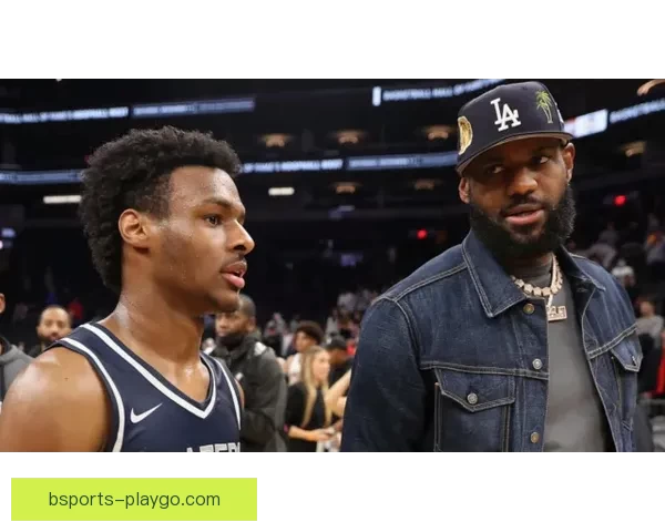 詹姆斯谈与布朗尼单挑意外破坏篮板并转向高尔夫专注棋艺